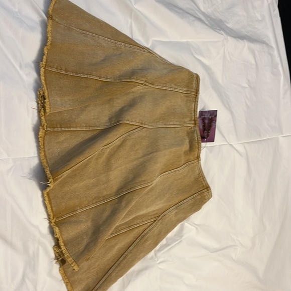 Molly Green Golden denim skirt - Picture 3 of 8